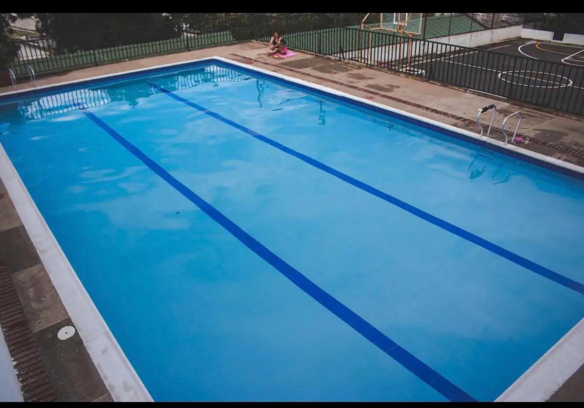 Casa Con Piscina Interna Tus Vacaciones 度假居 *