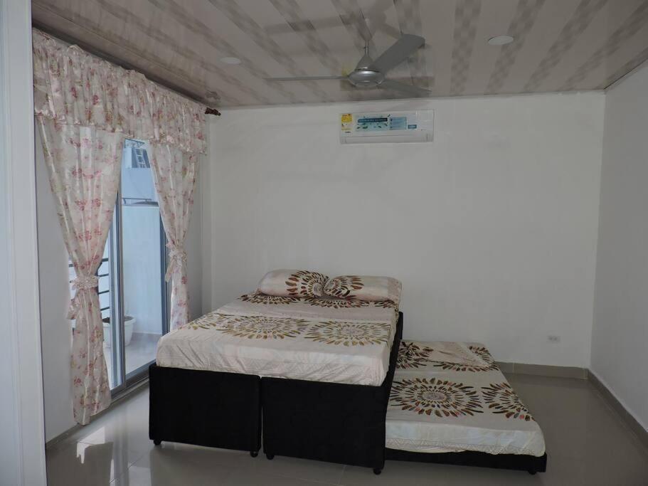 Casa Con Piscina Interna Tus Vacaciones 度假居 Girardot